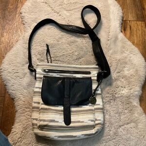 Pistil Gotta‎ Run Crossbody Bag Purse Aztec Printed Pockets